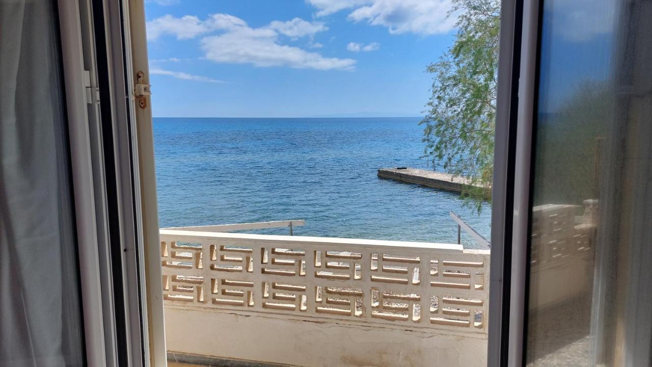 Fotis Beach Apartment At Komi Buitenkant foto